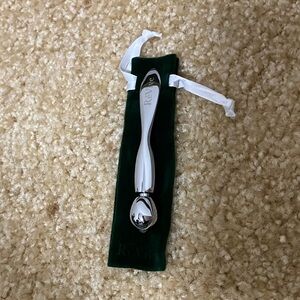 ReVive Eye Roller - Silver